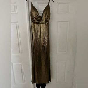 Elegant gold dress size 8